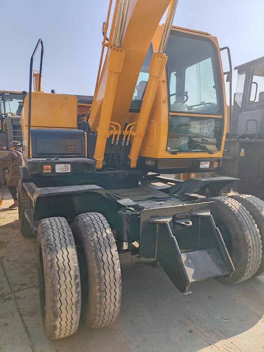 Used HYUNDAI R150W Wheel Excavator for Sale | HYUNDAI R150W Price detail photo 4