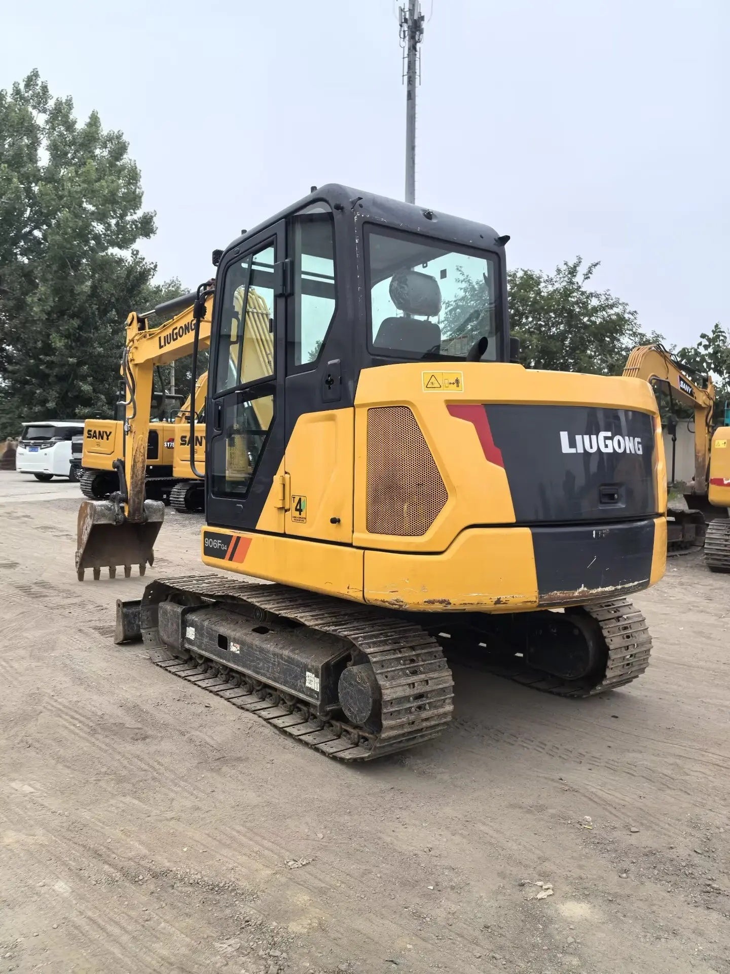 Used Liugong 906FG4 Excavator for Sale rear side view