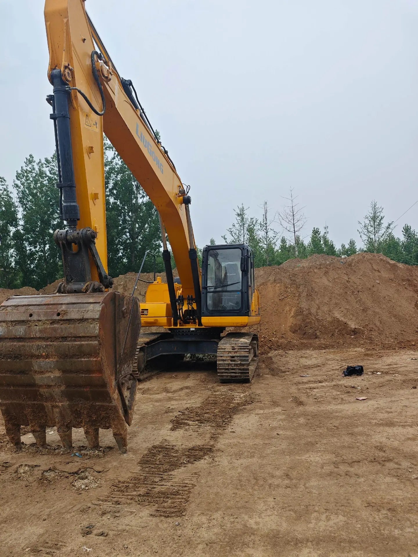 Used Liugong 920E Excavator for Sale front view