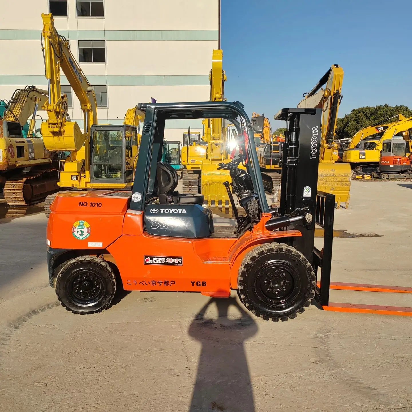 USED TOYOTA FORKLIFT FD50