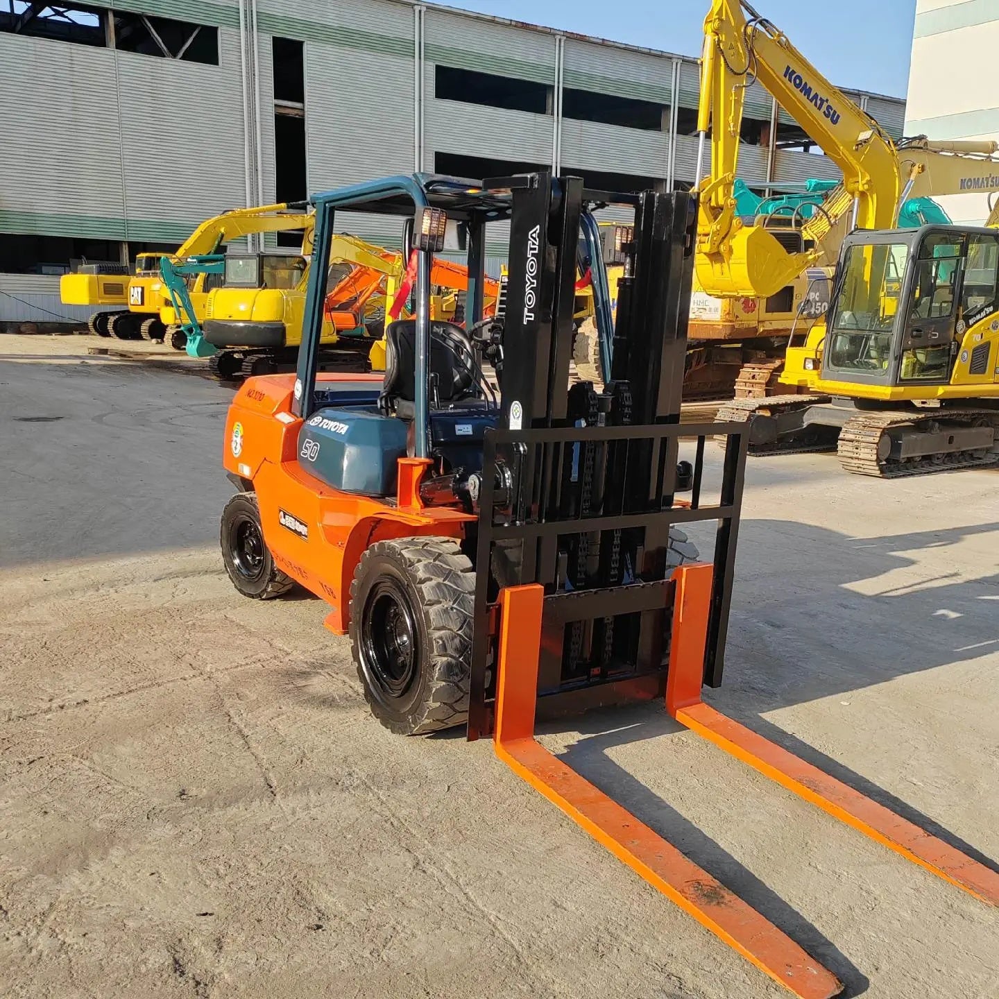 USED TOYOTA FORKLIFT FD50