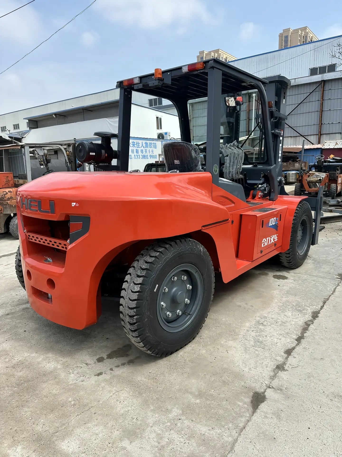 USED HELI FORKLIFT CPC100