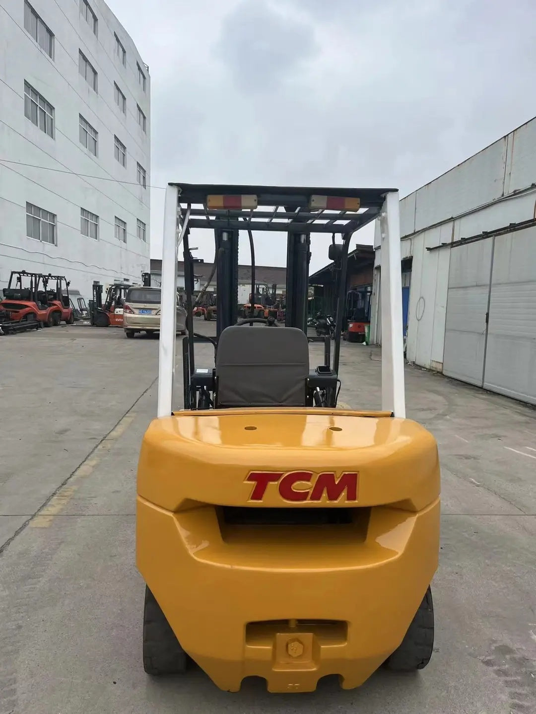 USED TCM FORKLIFT FD30