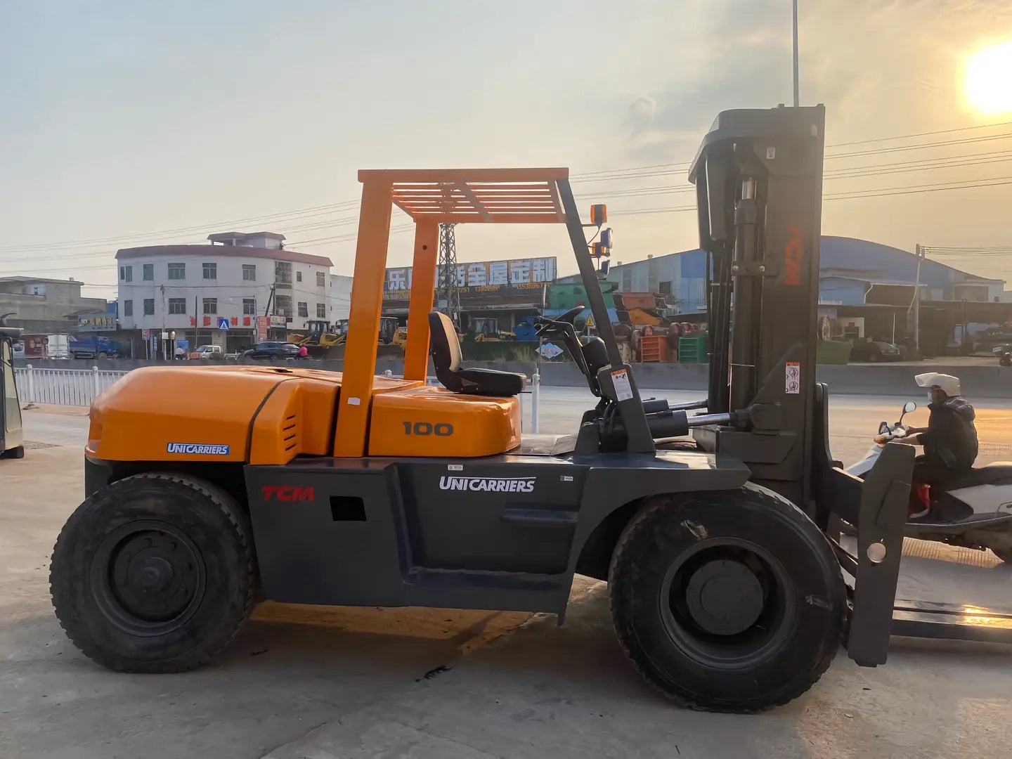 USED TCM FORKLIFT FD100