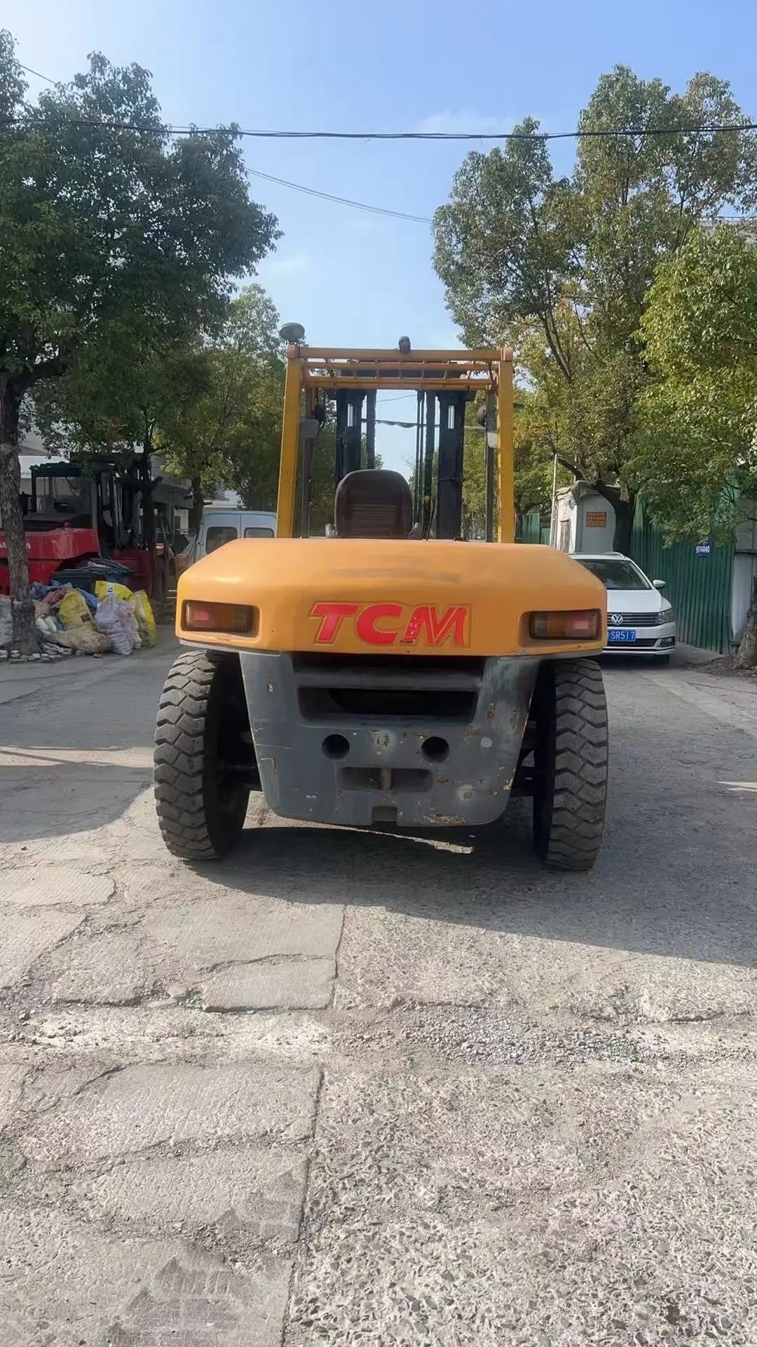USED TCM FORKLIFT FD100