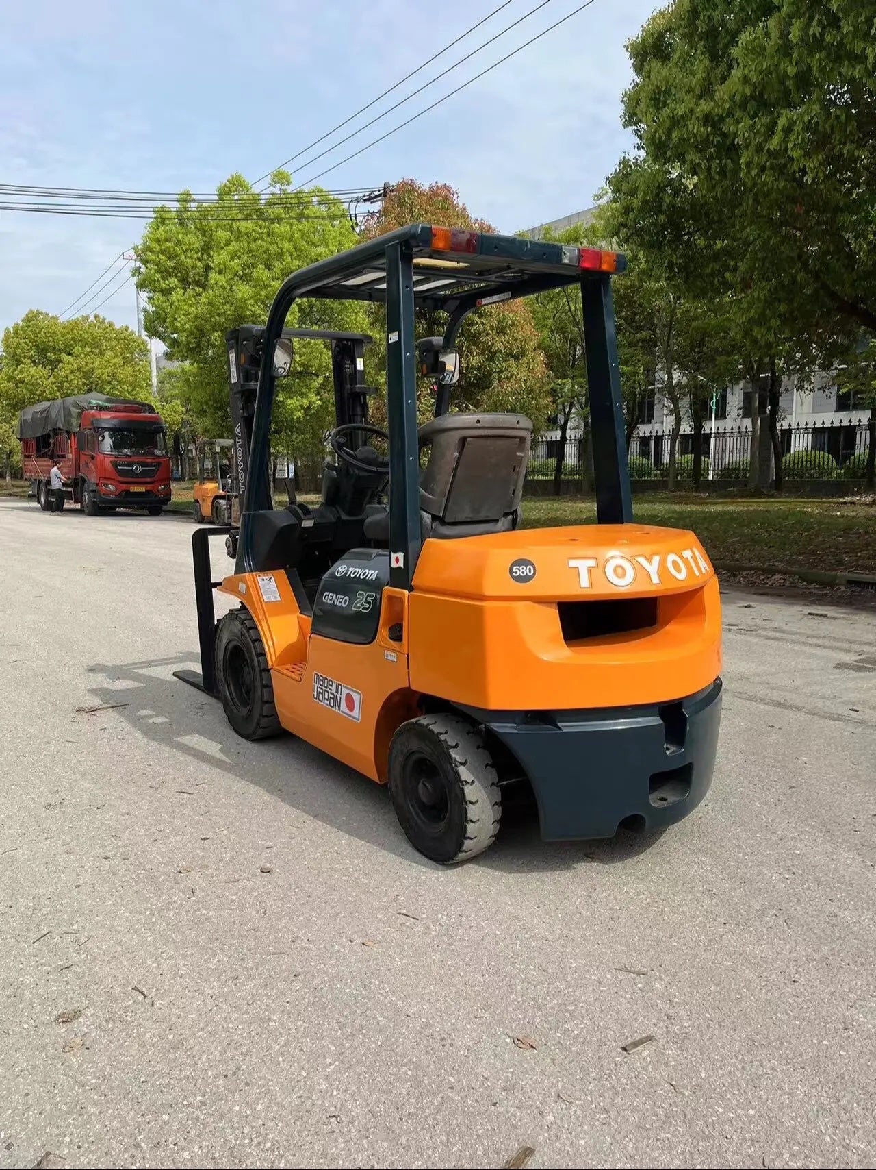 USED TOYOTA FORKLIFT FD25