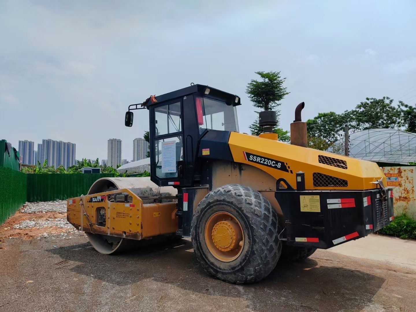 USED SANY SSR220AC-8