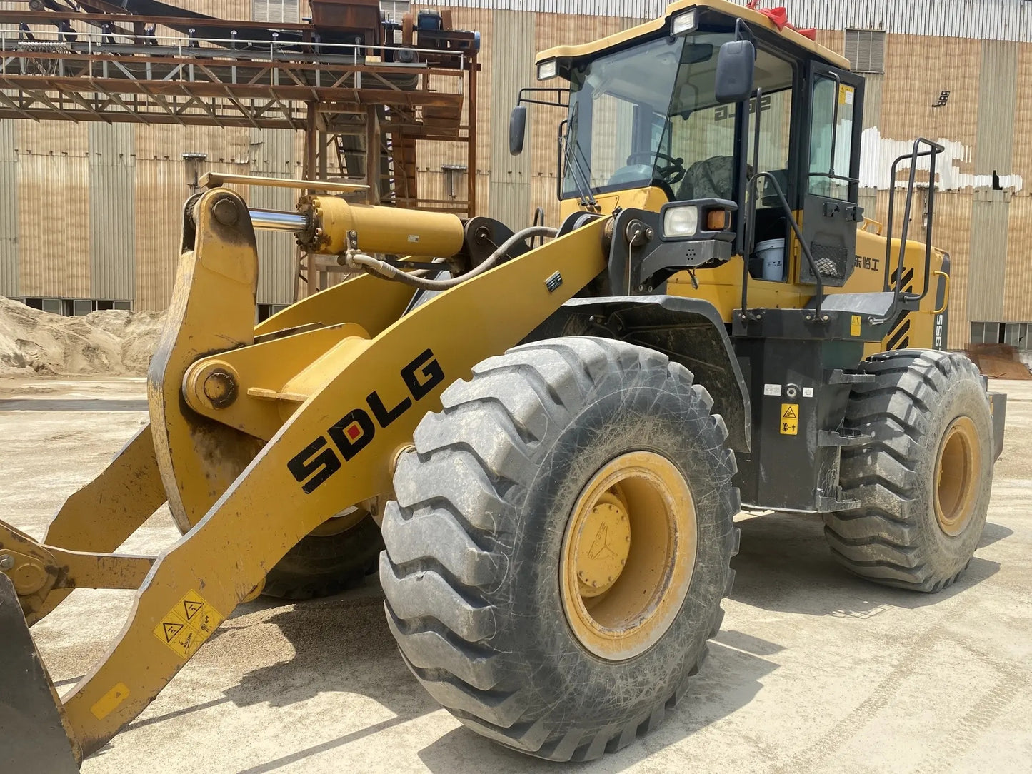 USED SDLG L955H