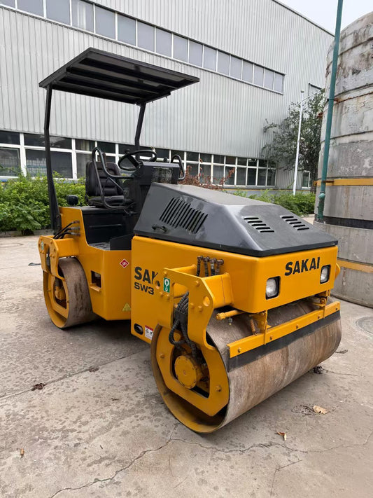 Used Sakai SW330 Road Roller for Sale rear side view