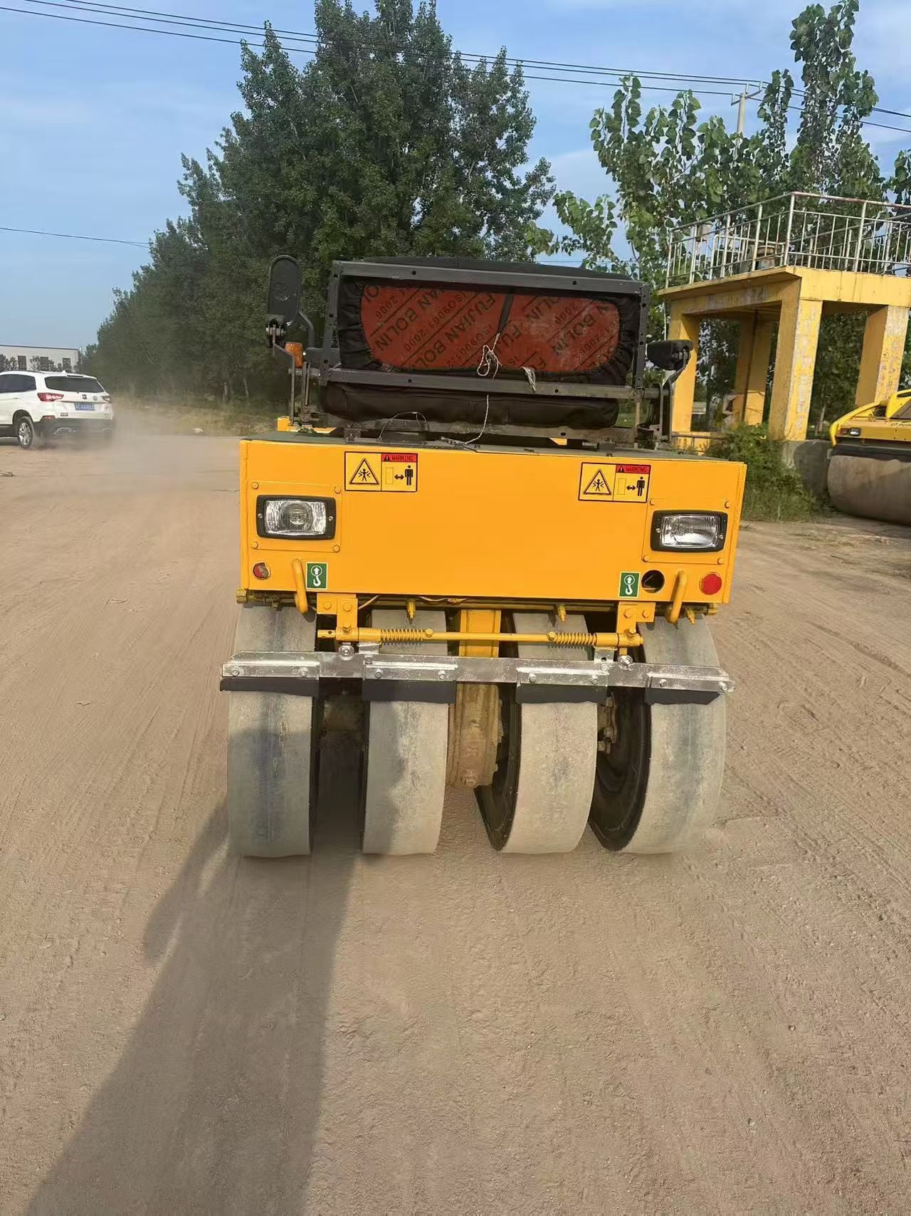 USED SAKAI TW400