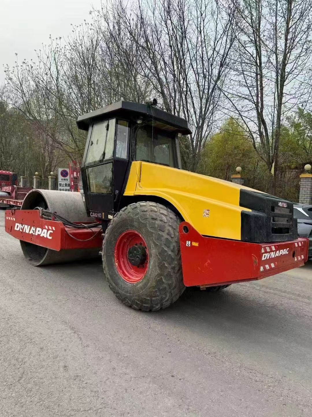 USED DYNAPAC CA610