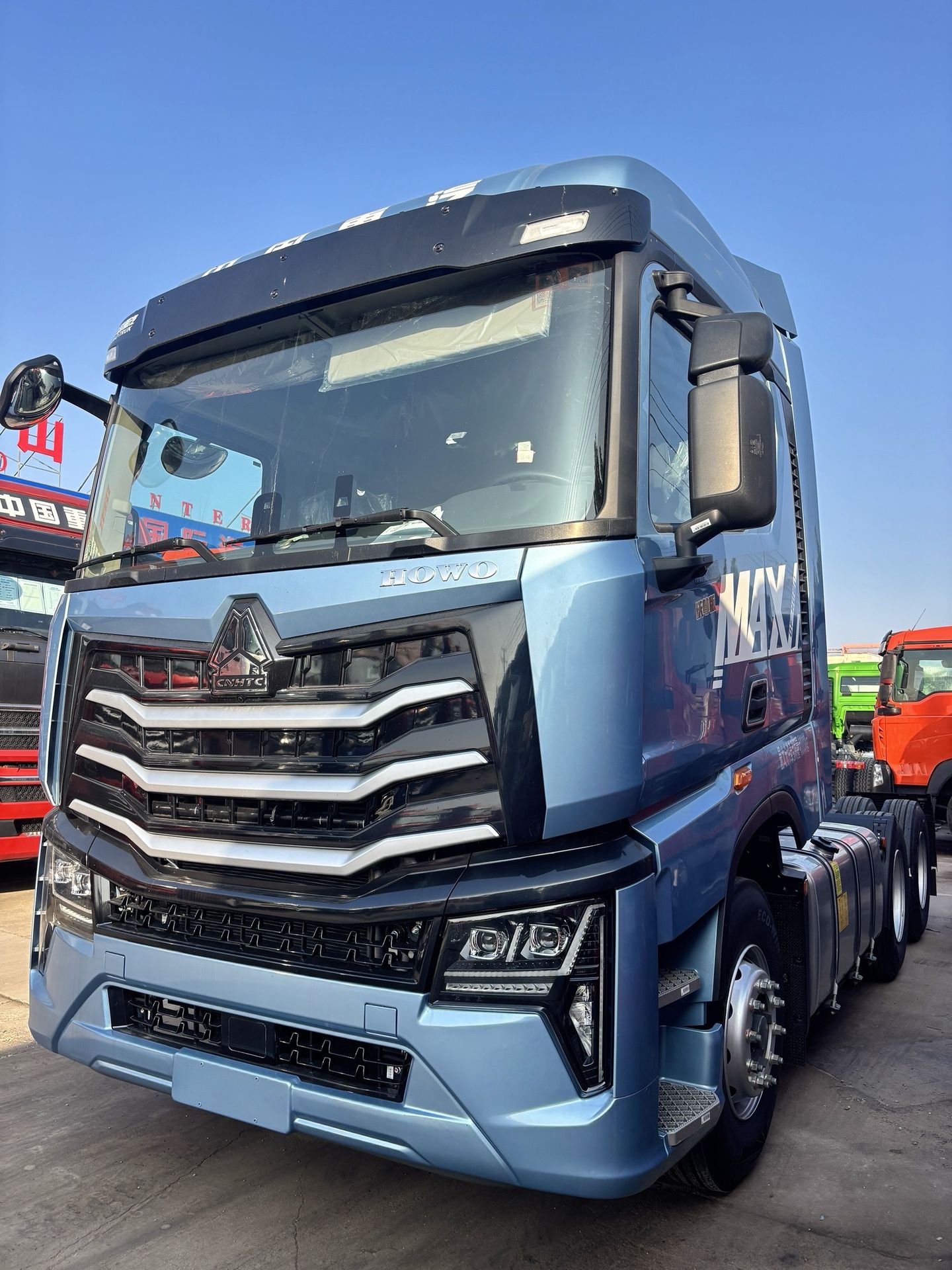 New Howo 540HP Truck Chassis for Sale rear side view
