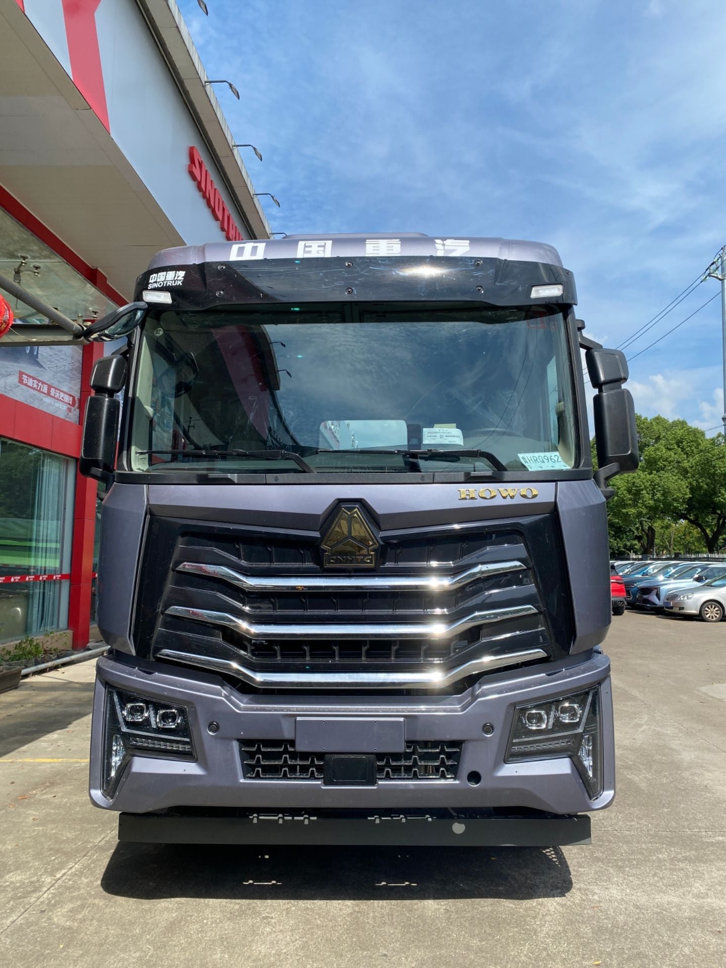 New Howo 540HP Truck Chassis for Sale detail view