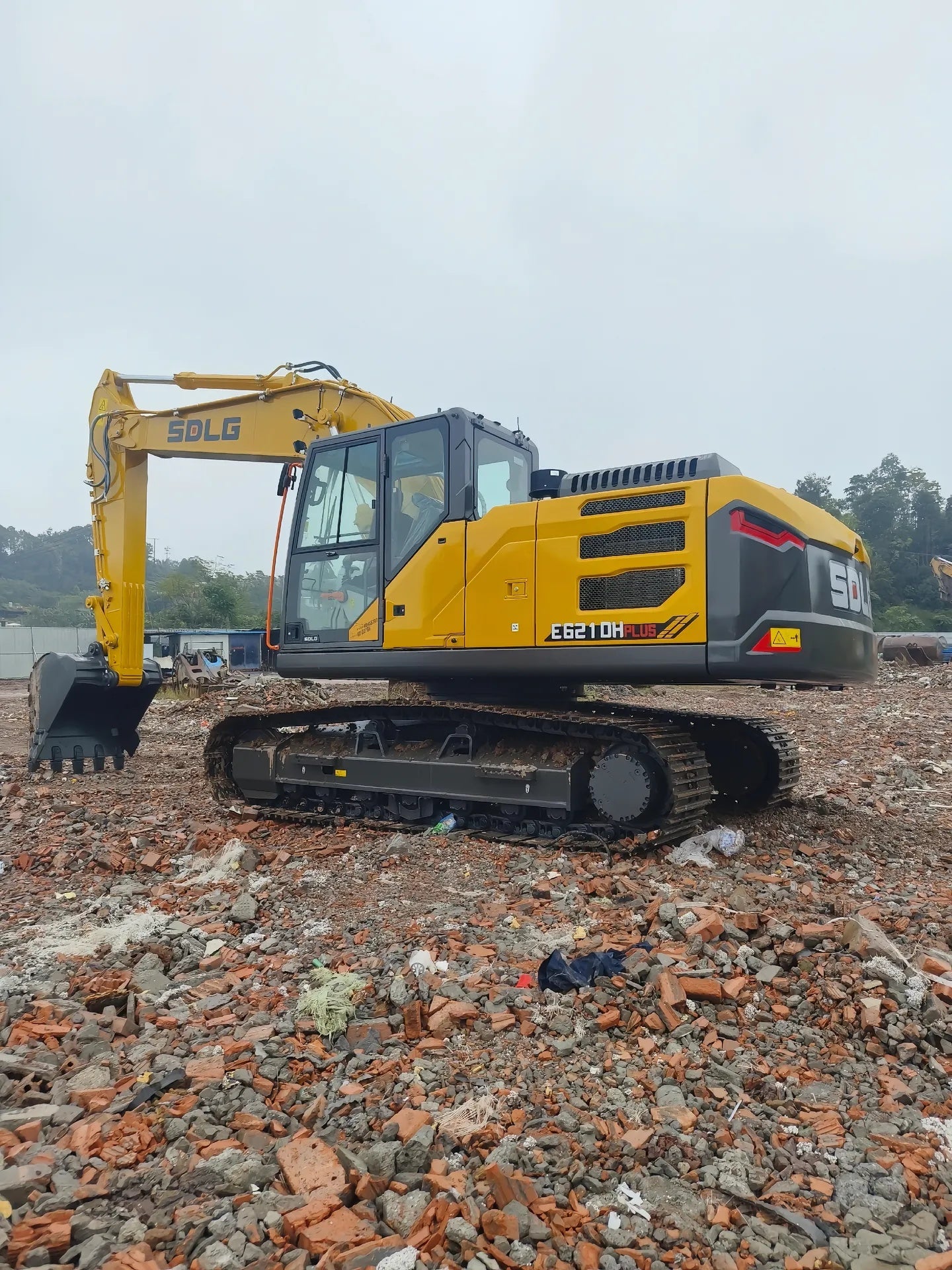 USED SDLG E6210H