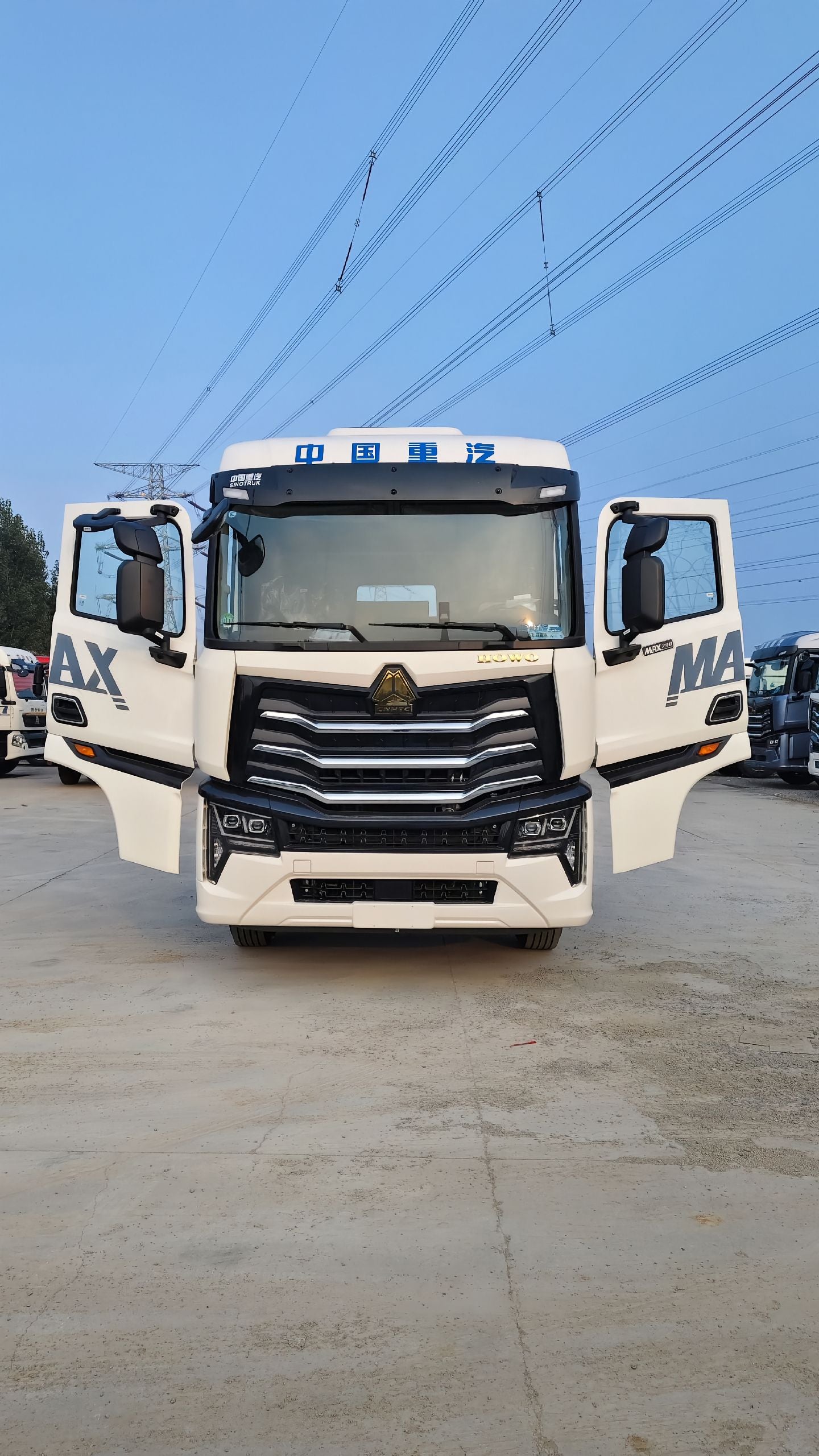 New Howo 290HP Truck Chassis for Sale detail view