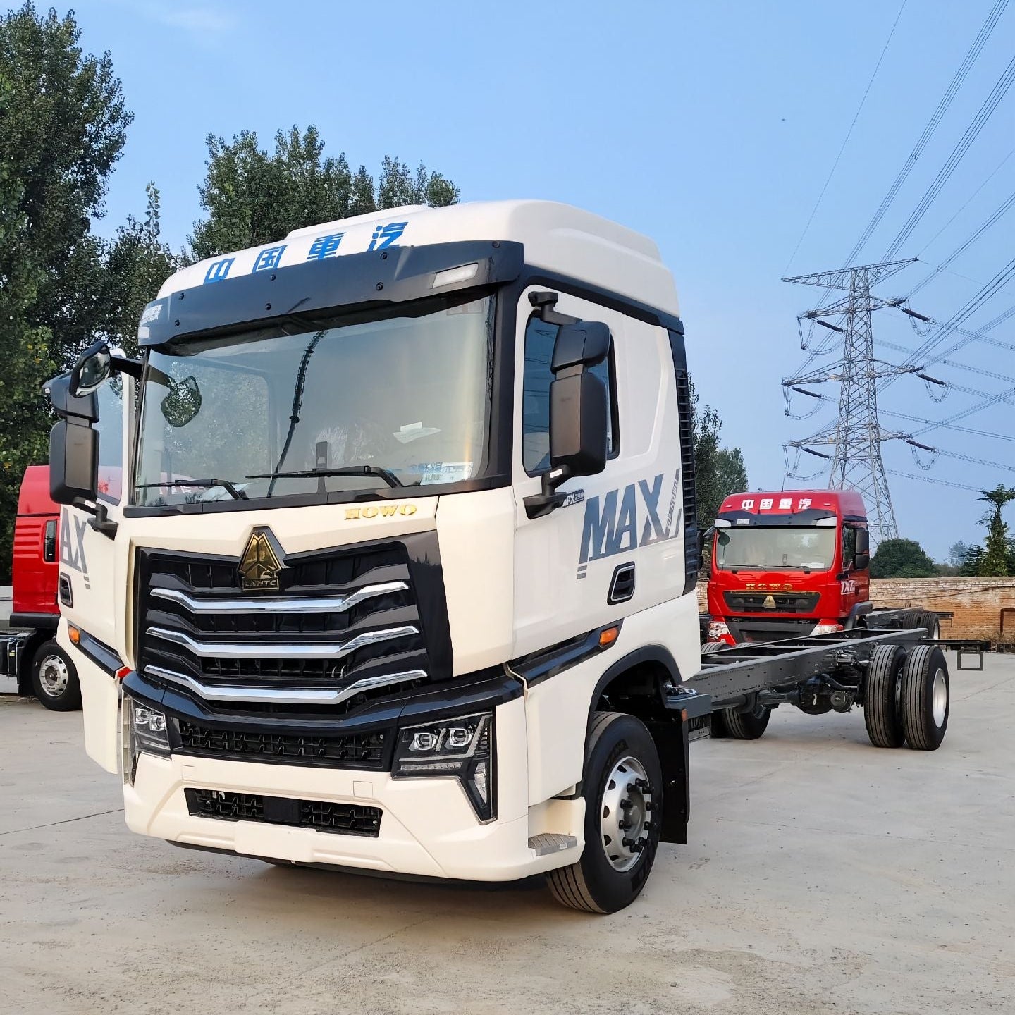 New Howo 290HP Truck Chassis for Sale side view