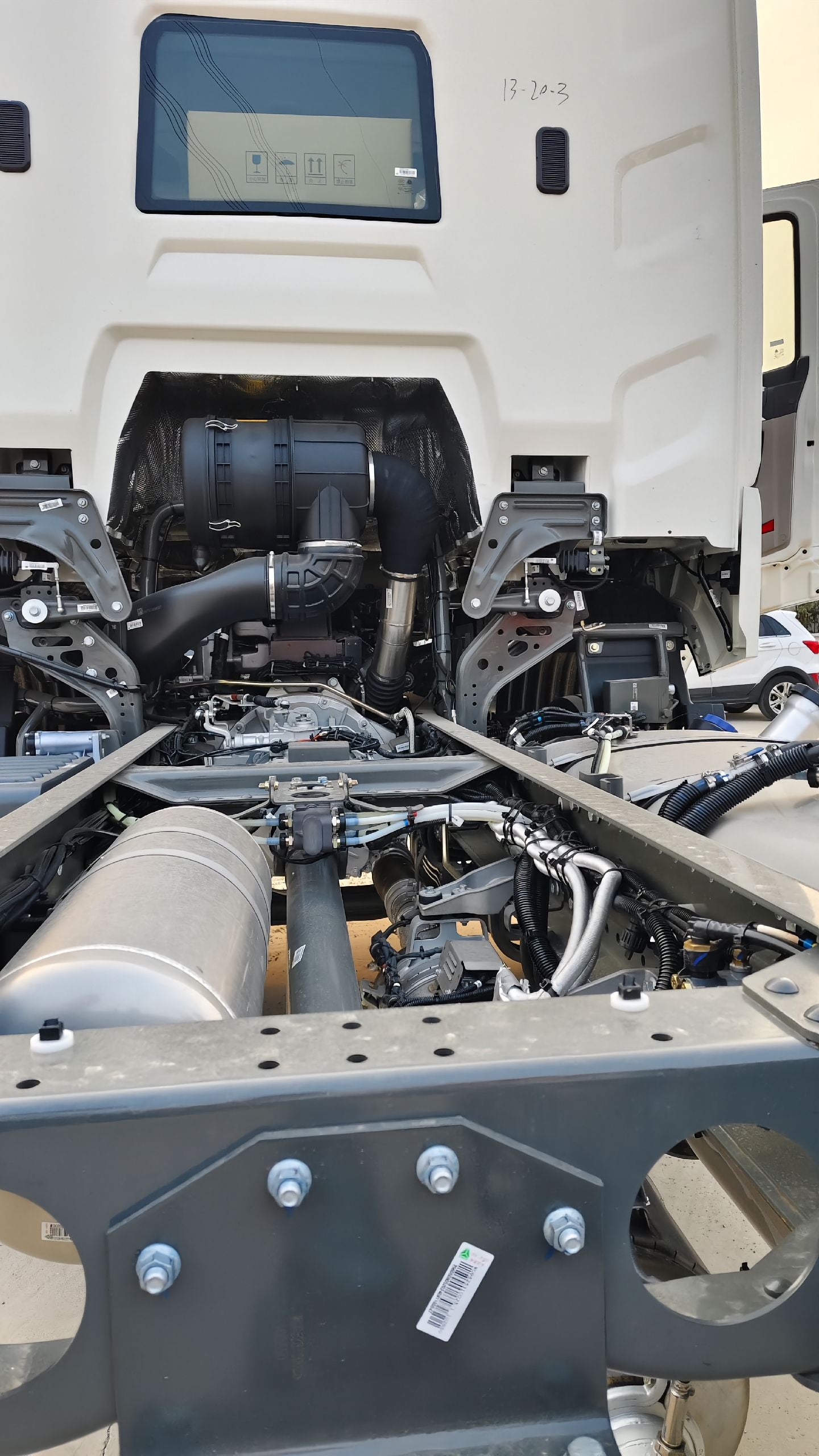 New Howo 290HP Truck Chassis for Sale detail view