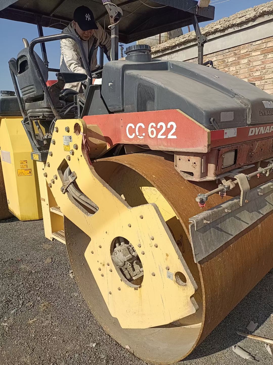 USED DYNAPAC CC622