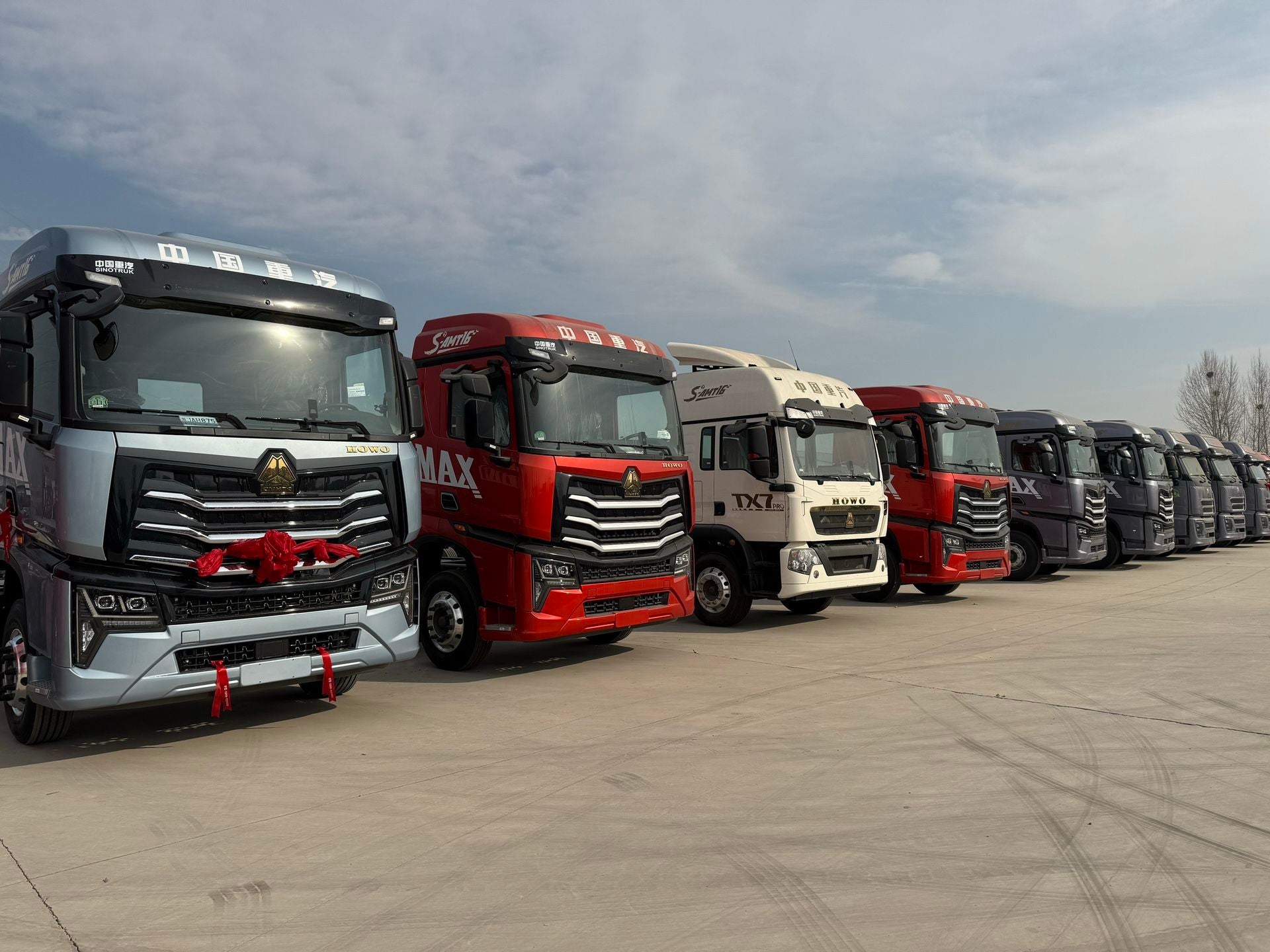 New Howo 350HP Truck Chassis for Sale detail view