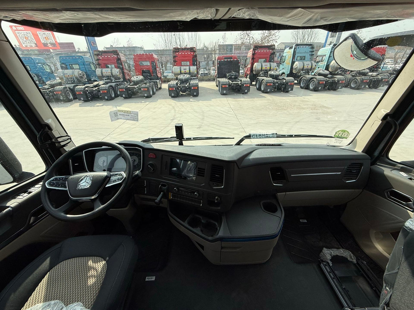 New Howo 350HP Truck Chassis for Sale rear side view