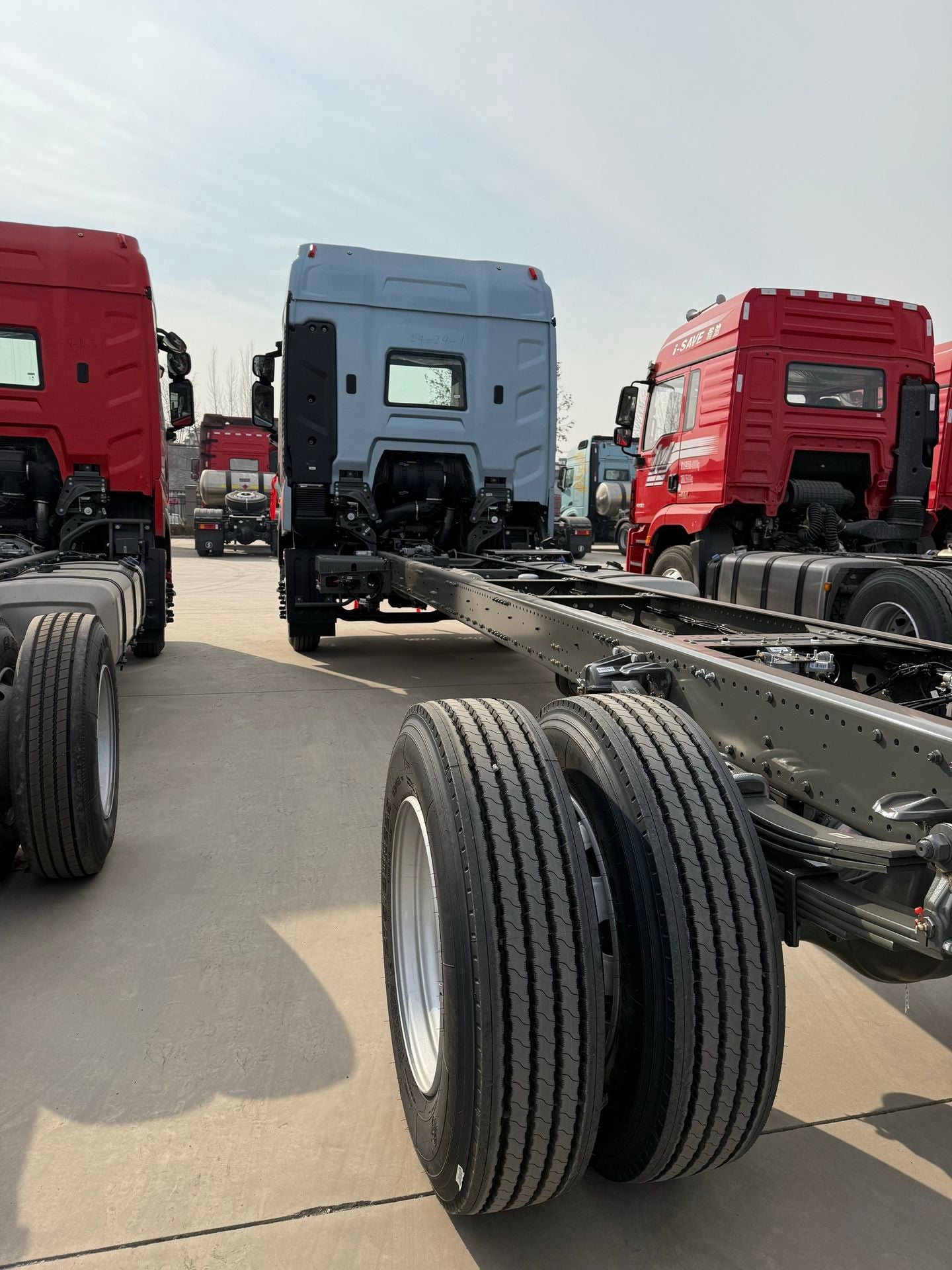 New Howo 350HP Truck Chassis for Sale detail view