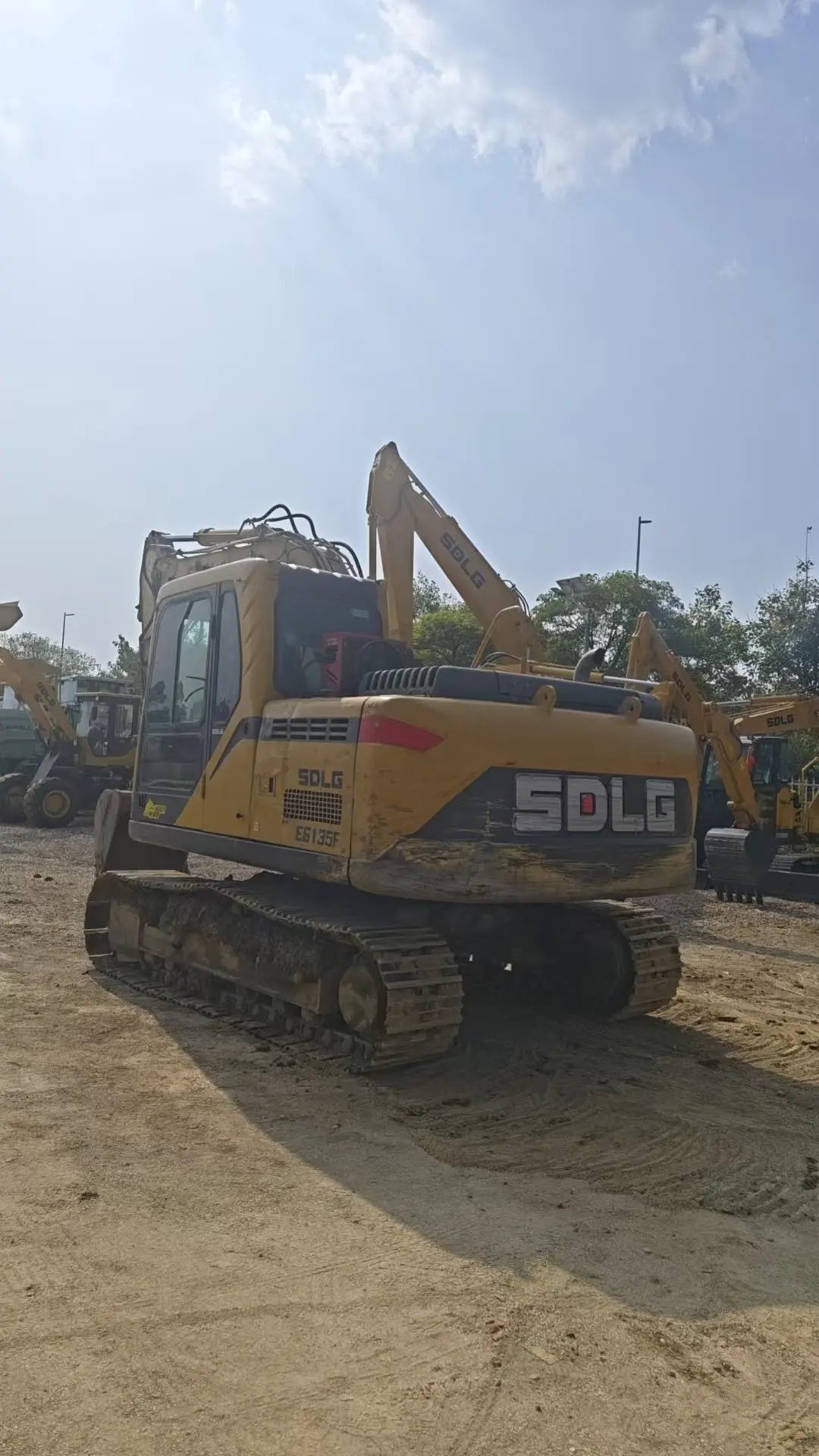USED SDLG E6135F
