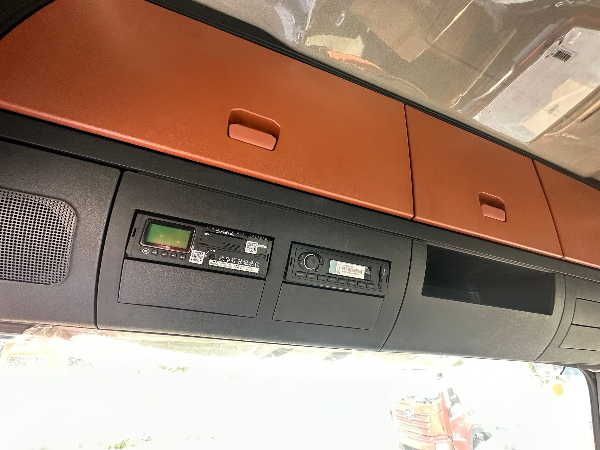 New Howo 240HP Truck Chassis for Sale detail view