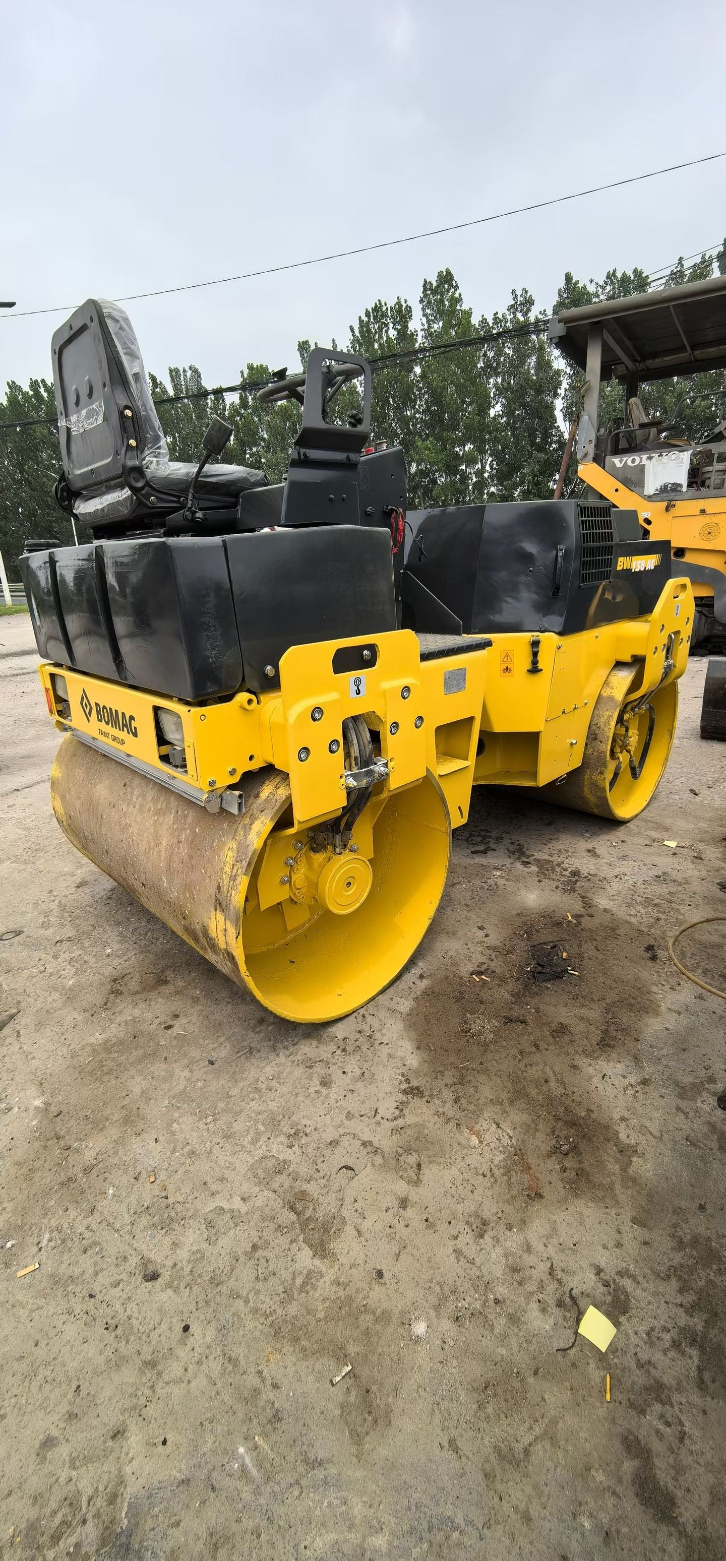 Used Bomag BW138 Road Roller for Sale - Alternative Stock rear side view
