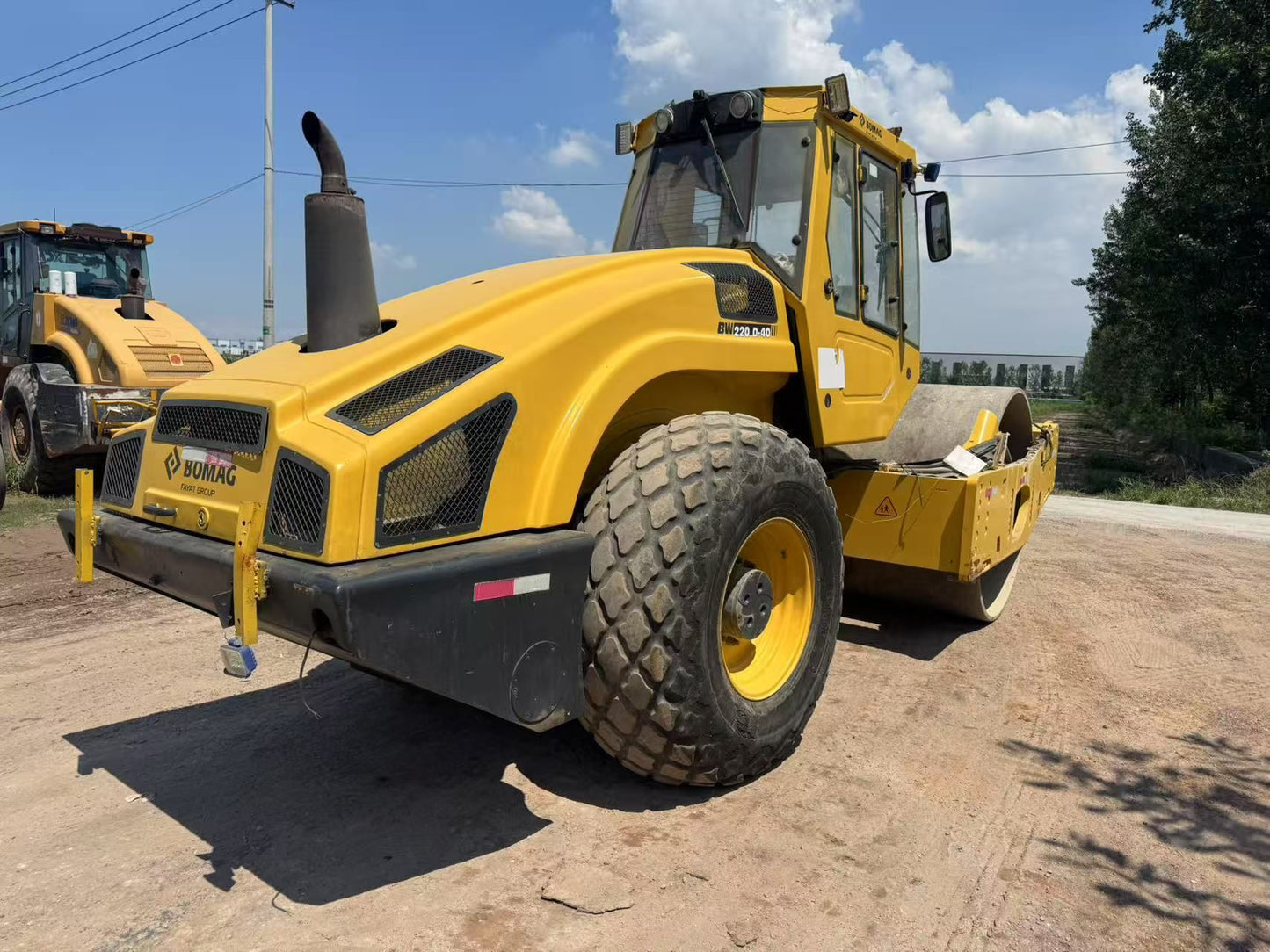 Used Bomag BW220 Road Roller for Sale detail view