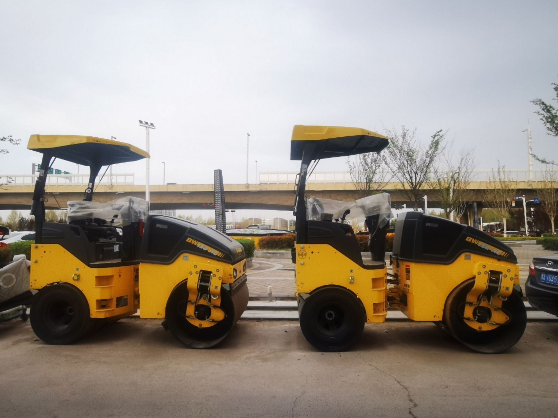 Used Bomag BW138AC Road Roller for Sale front view