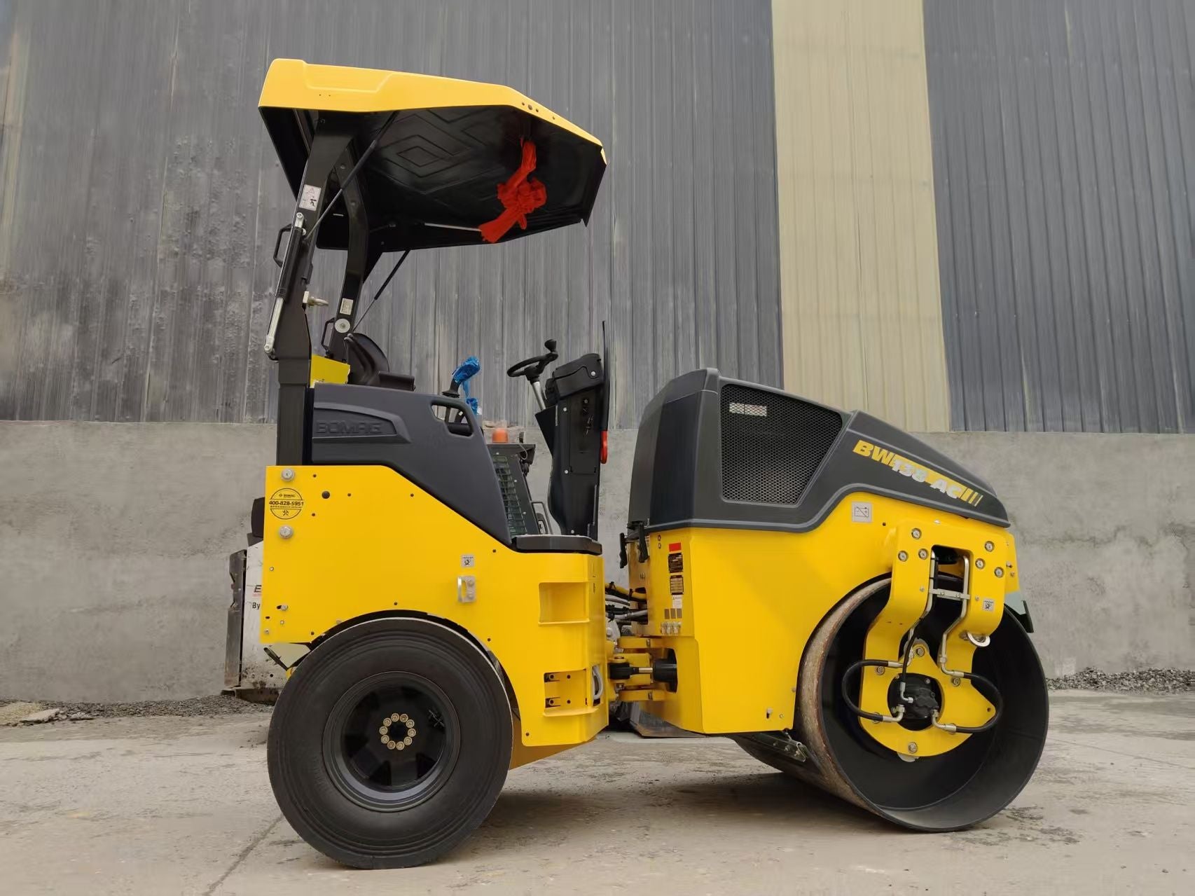 Used Bomag BW138AC Road Roller for Sale detail view