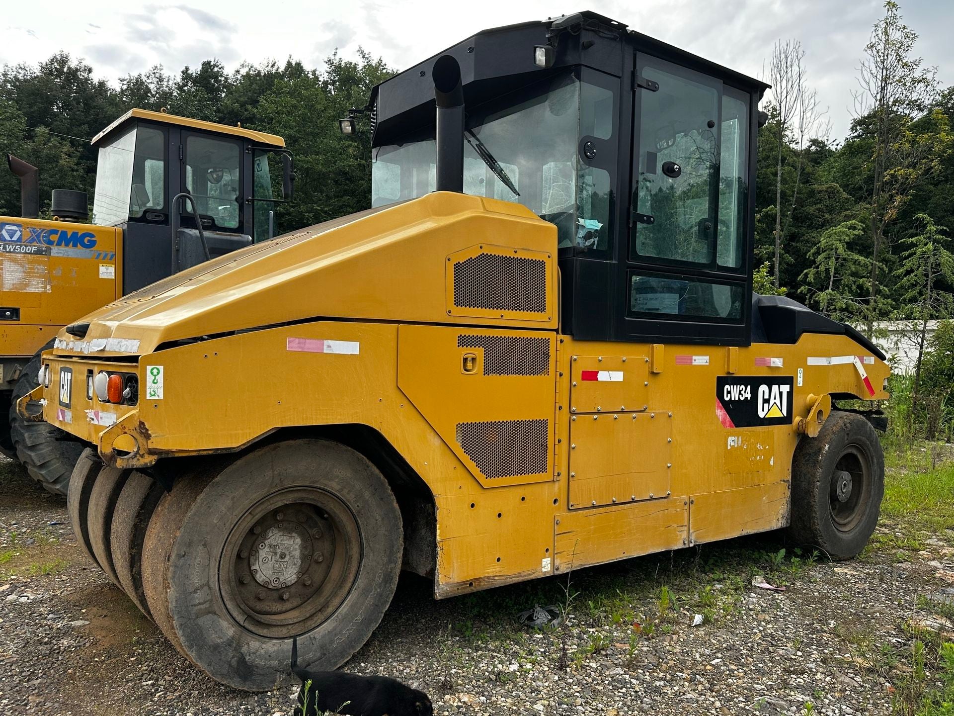 Used Caterpillar CW34 Road Roller for Sale rear side view