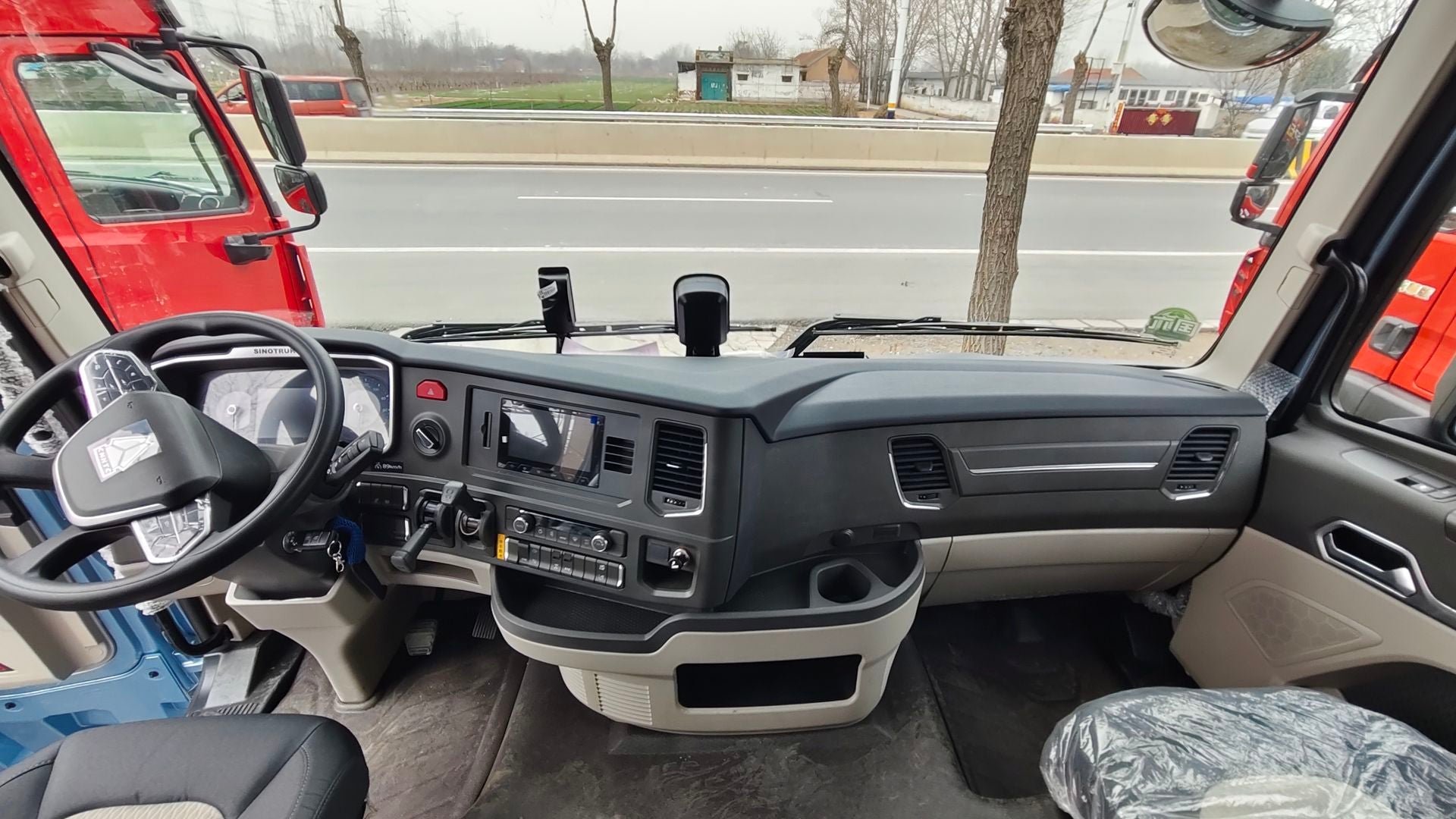 New Howo 540HP Truck Chassis for Sale - Updated Model detail view