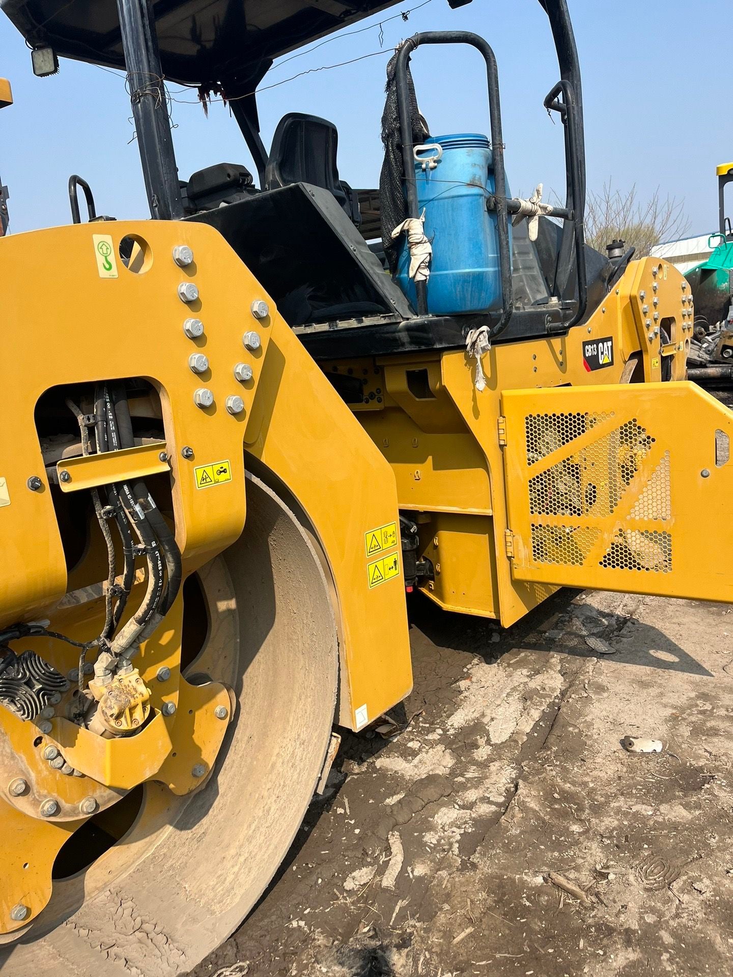 Used Caterpillar CB13 Road Roller for Sale detail view