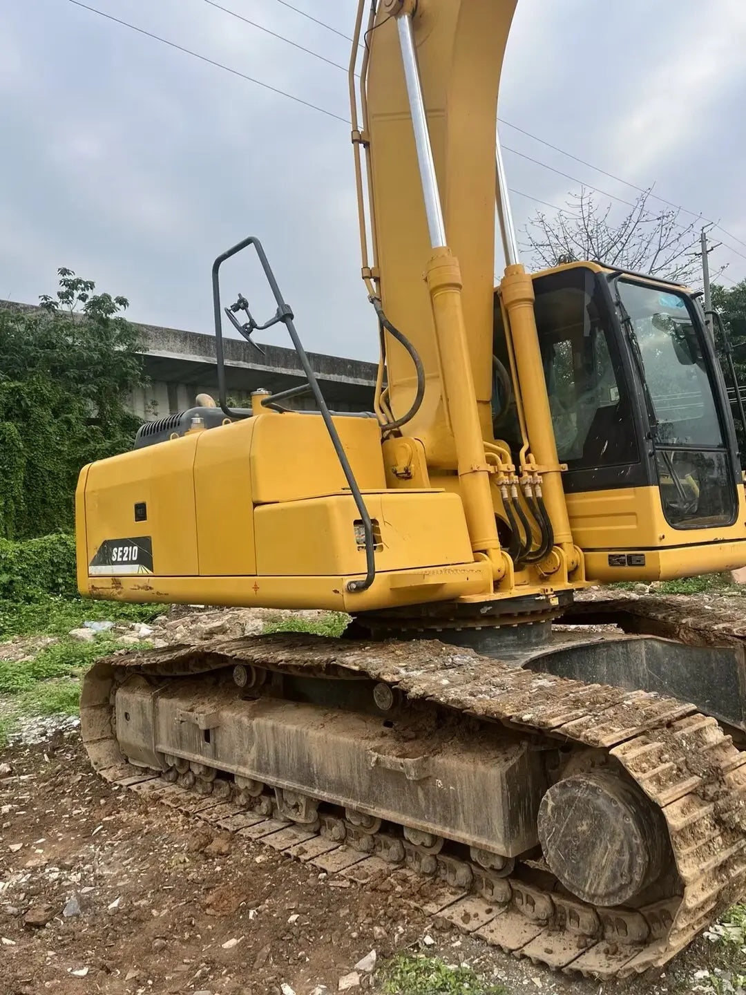 USED SHANTUI SE210