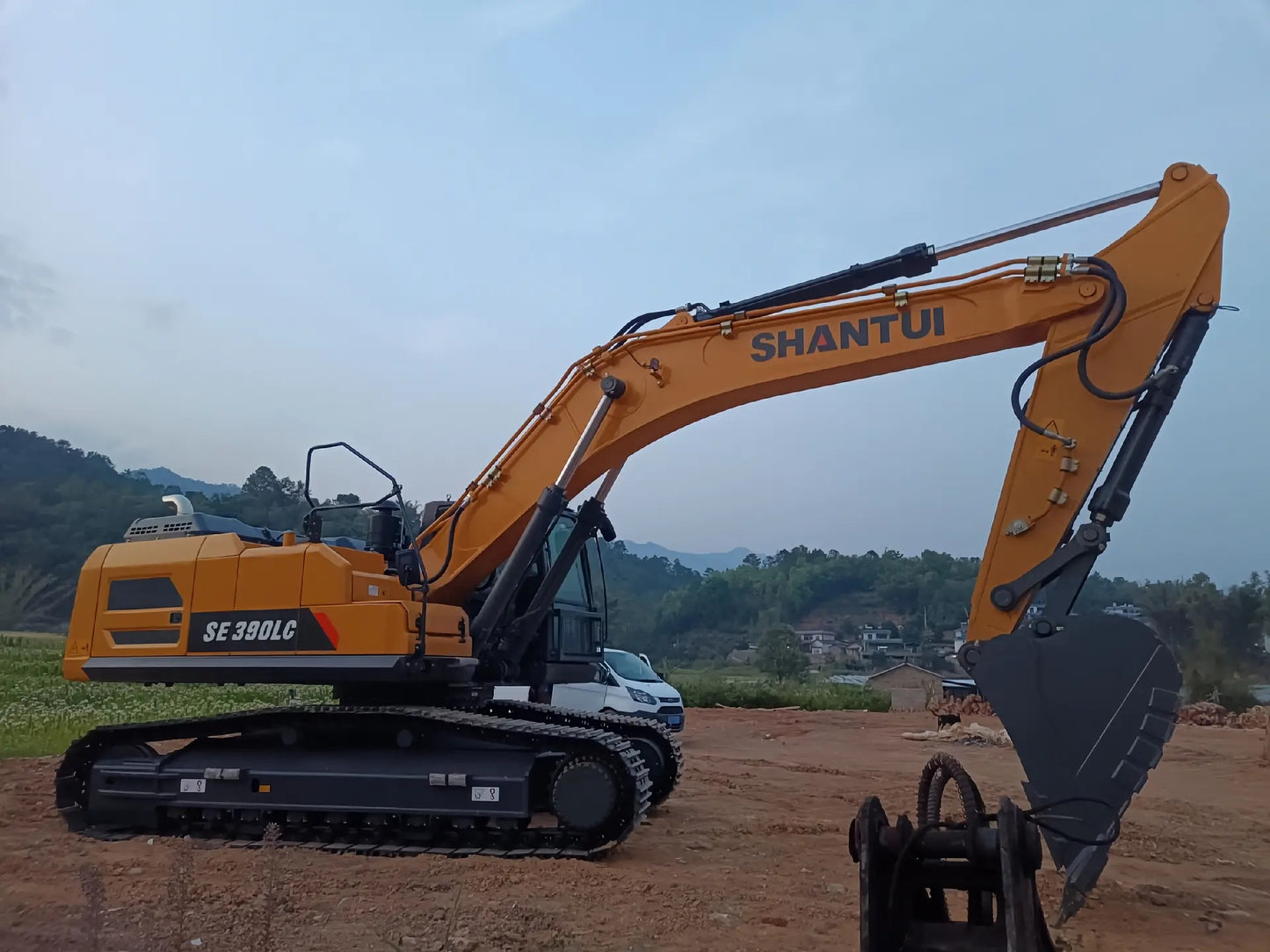 USED SHANTUI SE390LC