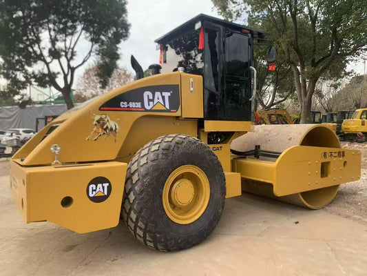 Used Caterpillar CS683E Road Roller for Sale rear side view