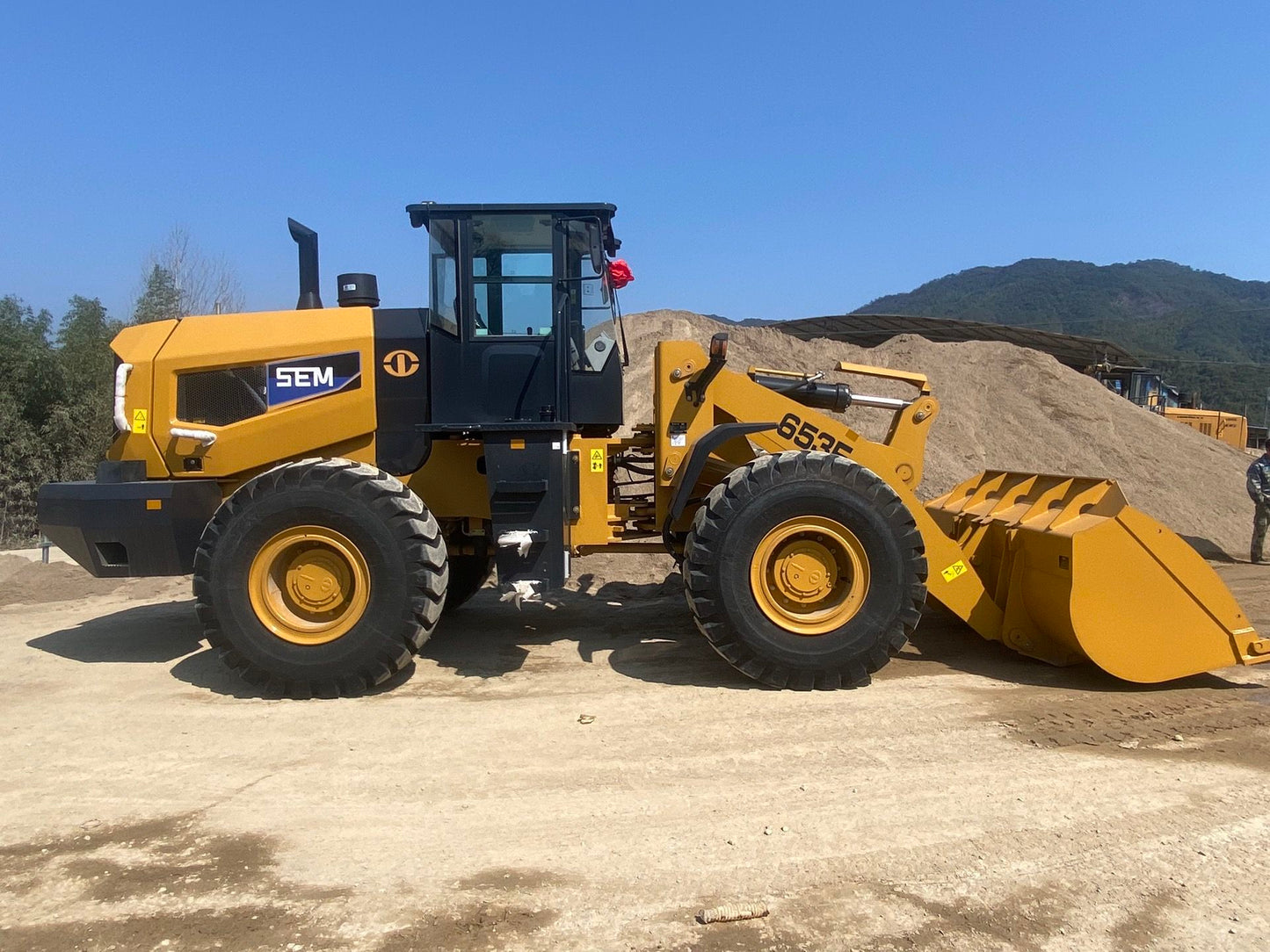 USED SEM 653F