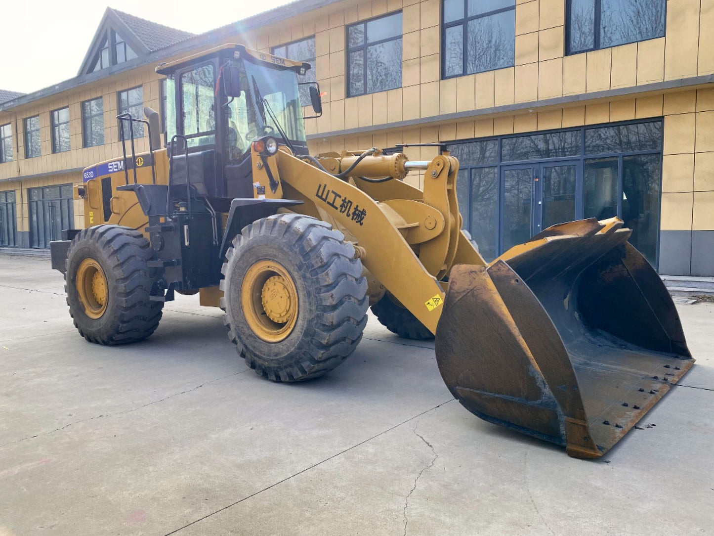 USED SEM 653D
