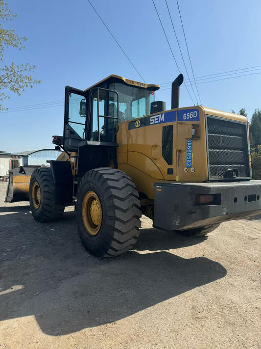 Used Sem 656D Wheel Loader for Sale rear side view