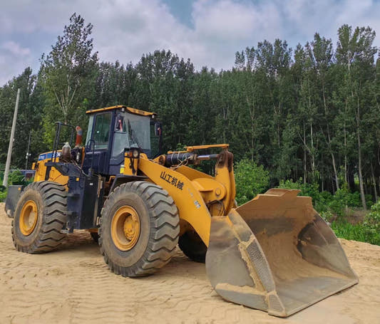 Used Sem 676D Wheel Loader for Sale rear side view