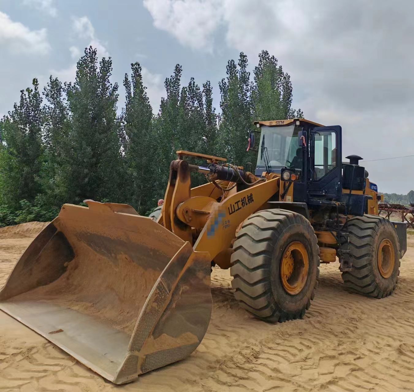 USED SEM 676D