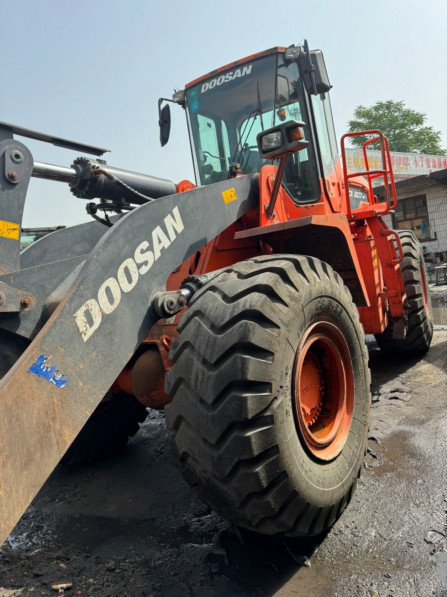 Used Doosan DL607 Wheel Loader for Sale detail view