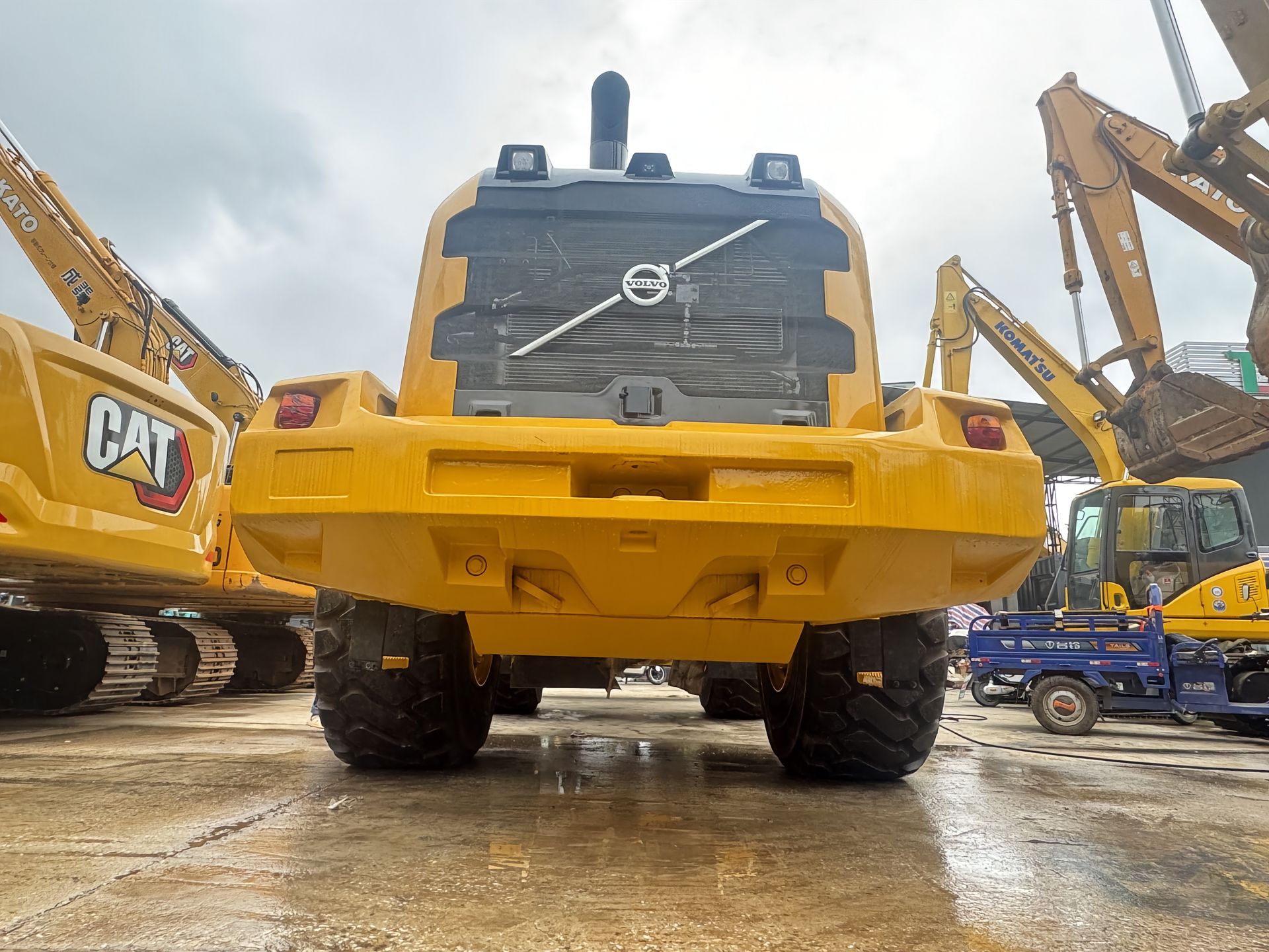 Used Volvo L180G Wheel Loader for Sale detail view