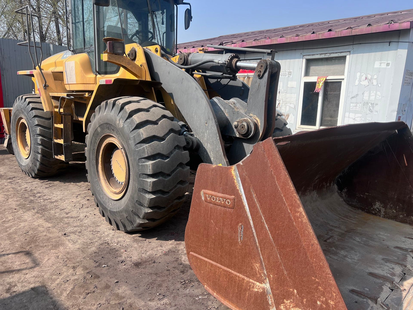 Used Volvo L90GZ Wheel Loader for Sale front view