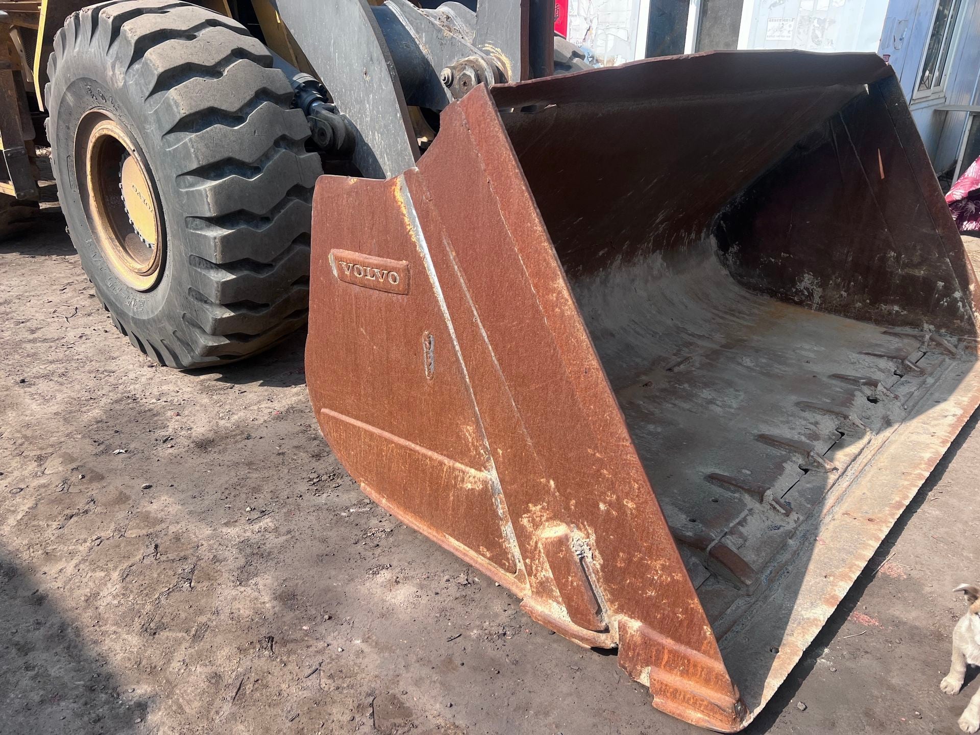 Used Volvo L90GZ Wheel Loader for Sale detail view