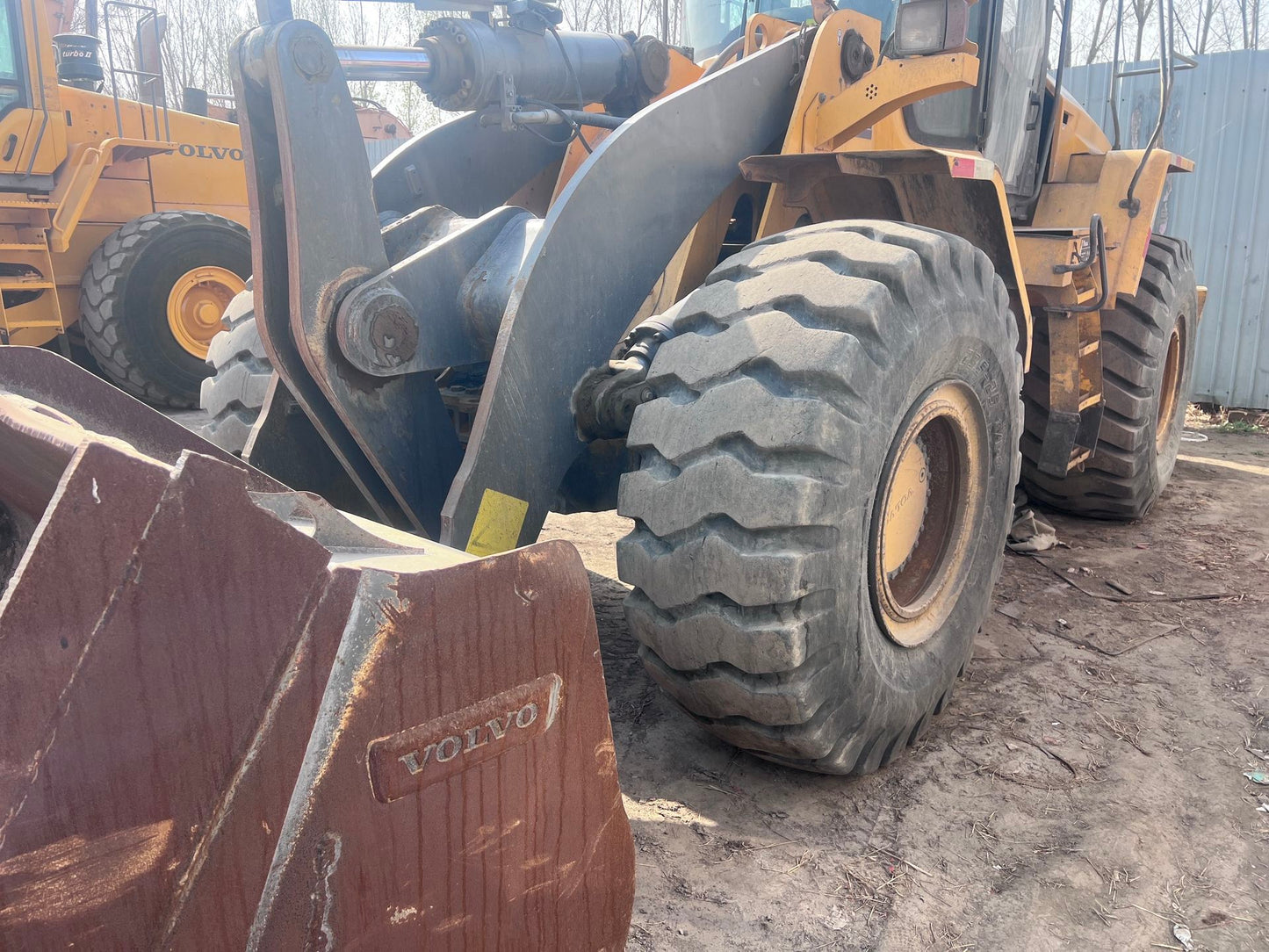 Used Volvo L90GZ Wheel Loader for Sale detail view
