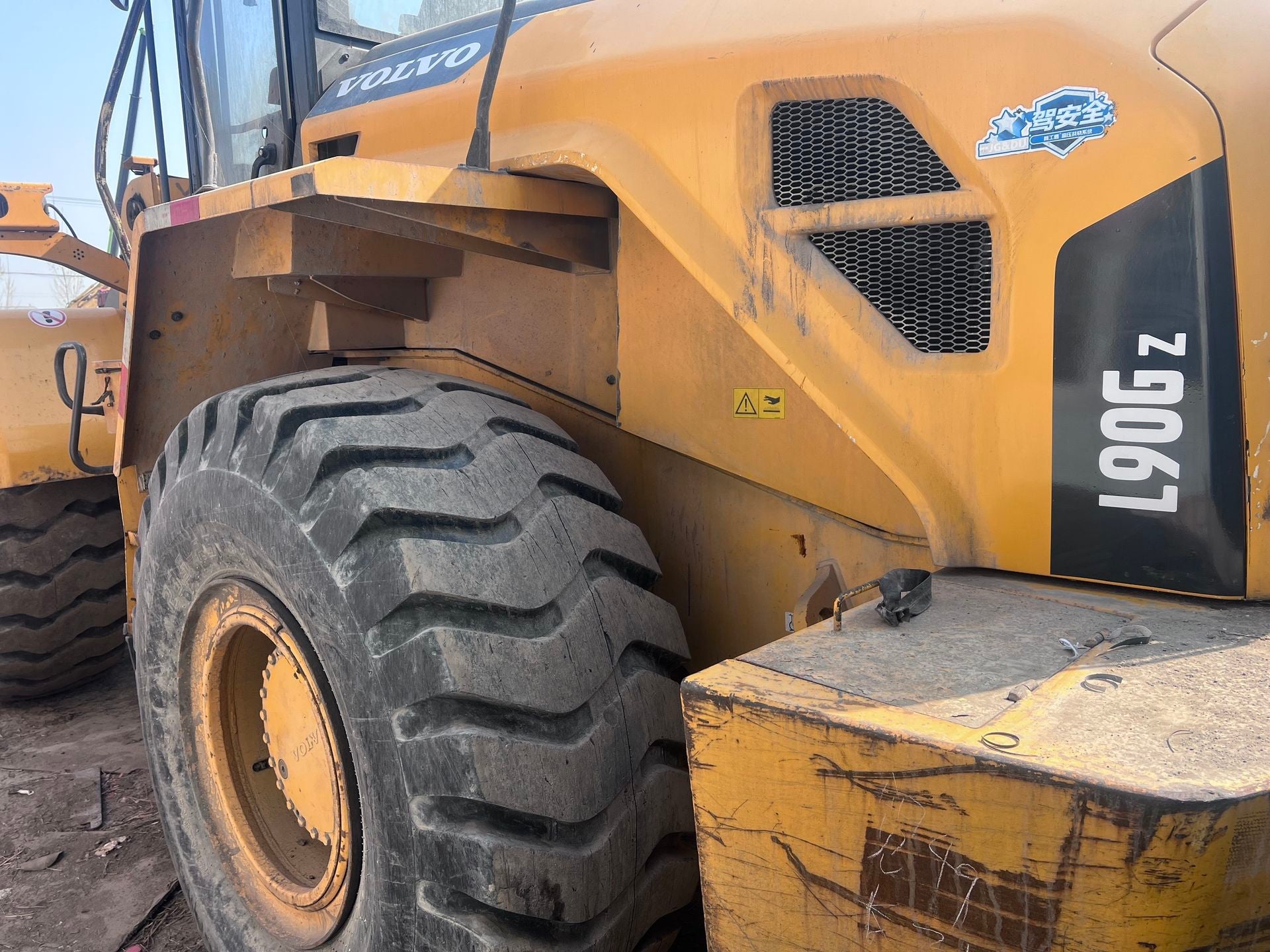 Used Volvo L90GZ Wheel Loader for Sale detail view