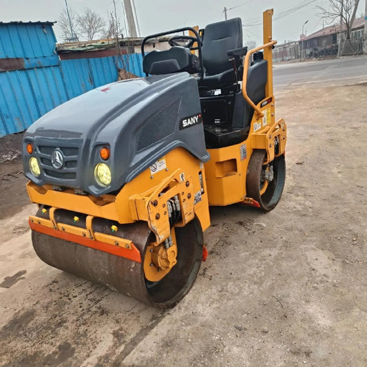 Used Sany STR30-8 Road Roller for Sale side view