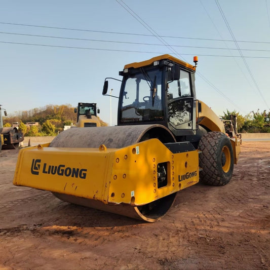 Used Liugong 6620E Road Roller for Sale side view